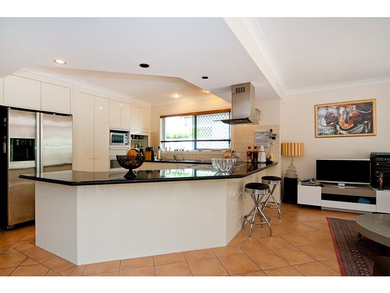 103 Santa Cruz Boulevard, Clear Island Waters QLD 4226