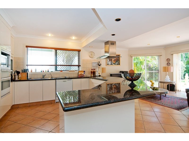 103 Santa Cruz Boulevard, Clear Island Waters QLD 4226