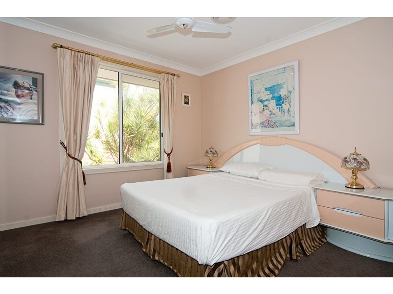 103 Santa Cruz Boulevard, Clear Island Waters QLD 4226