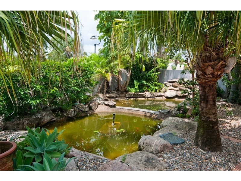 103 Santa Cruz Boulevard, Clear Island Waters QLD 4226