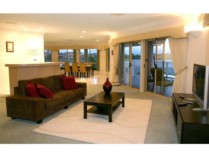 54 Port Jackson Boulevard, Clear Island Waters QLD 4226