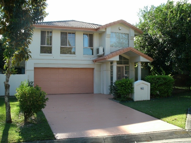 10 Clear River Boulevard, Ashmore QLD 4214