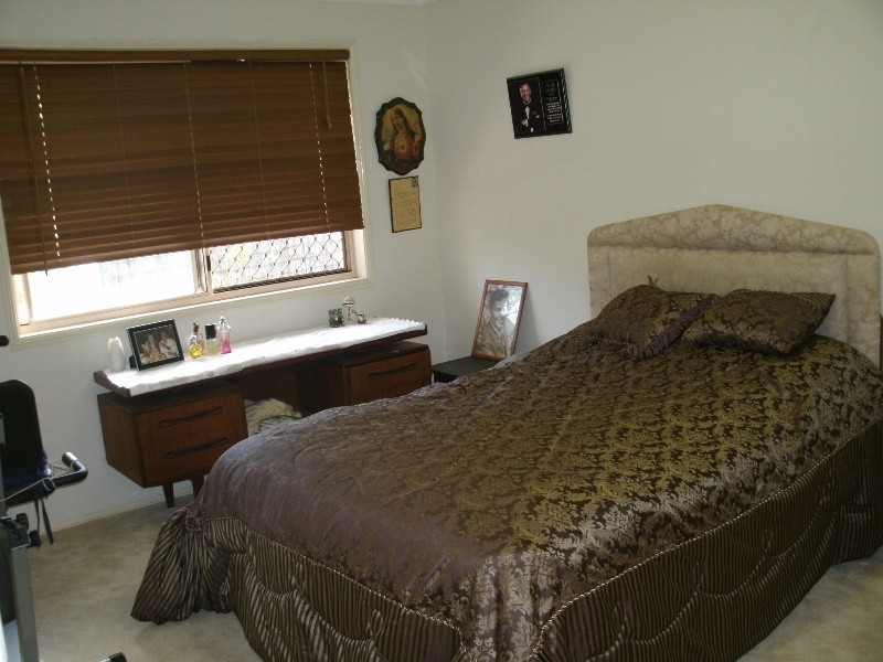 10 Clear River Boulevard, Ashmore QLD 4214