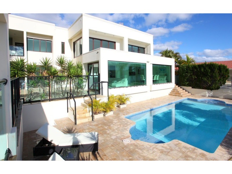 44 Port Jackson Boulevard, Clear Island Waters QLD 4226