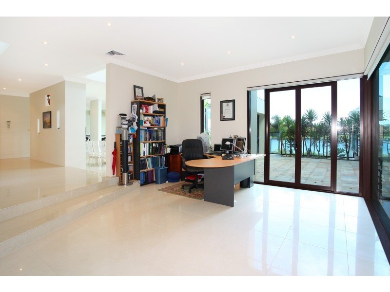 44 Port Jackson Boulevard, Clear Island Waters QLD 4226