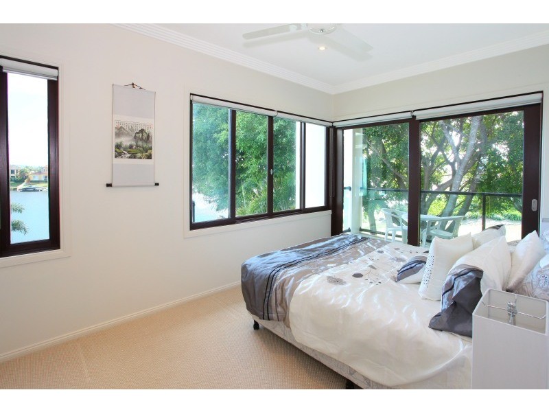 44 Port Jackson Boulevard, Clear Island Waters QLD 4226