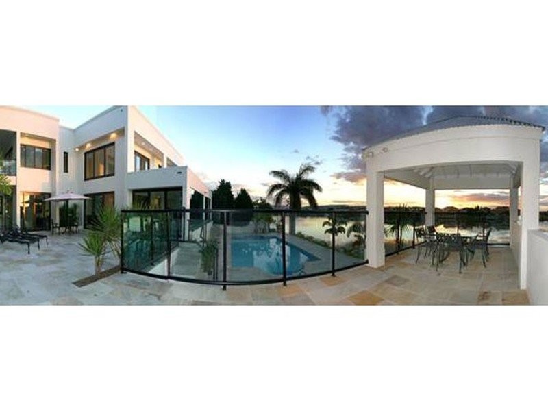 44 Port Jackson Boulevard, Clear Island Waters QLD 4226