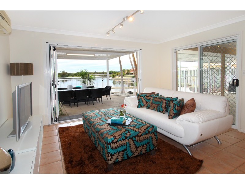 184 Port Jackson Boulevard, Clear Island Waters QLD 4226