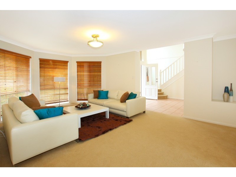 184 Port Jackson Boulevard, Clear Island Waters QLD 4226