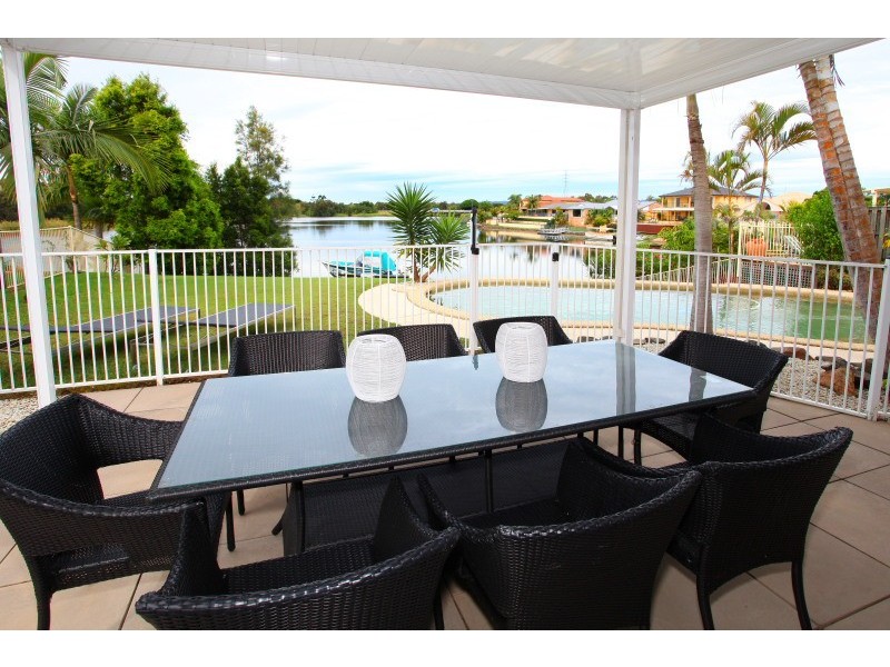 184 Port Jackson Boulevard, Clear Island Waters QLD 4226