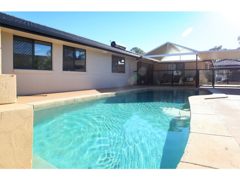 32 Claremont Drive, Robina QLD 4226