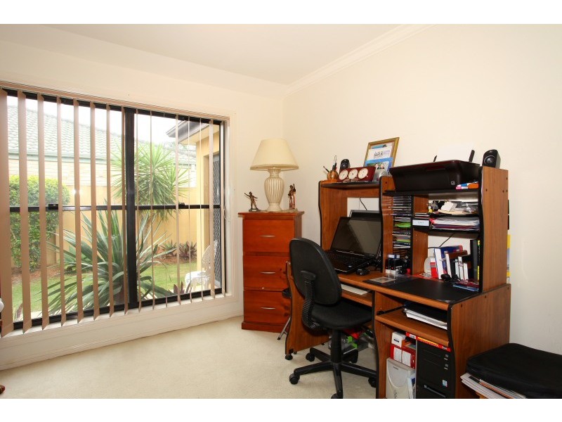 11 Moonraker Street, Clear Island Waters QLD 4226