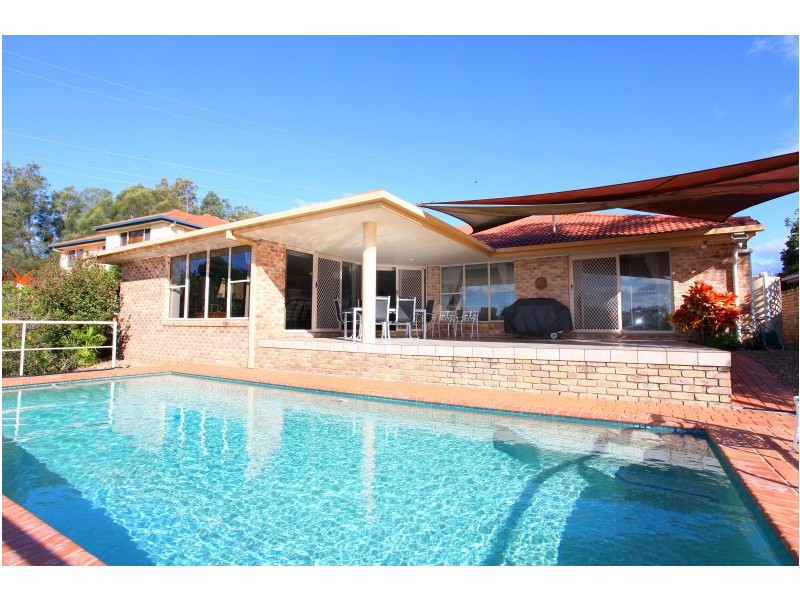3 Clipper Boulevard, Clear Island Waters QLD 4226