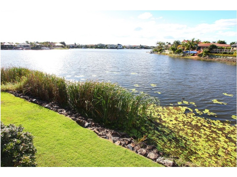 3 Clipper Boulevard, Clear Island Waters QLD 4226