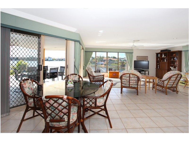 3 Clipper Boulevard, Clear Island Waters QLD 4226