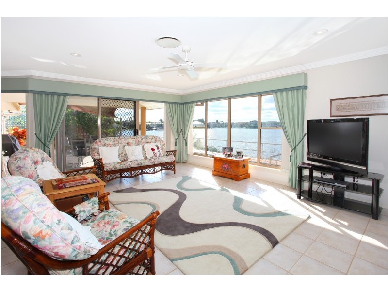 3 Clipper Boulevard, Clear Island Waters QLD 4226