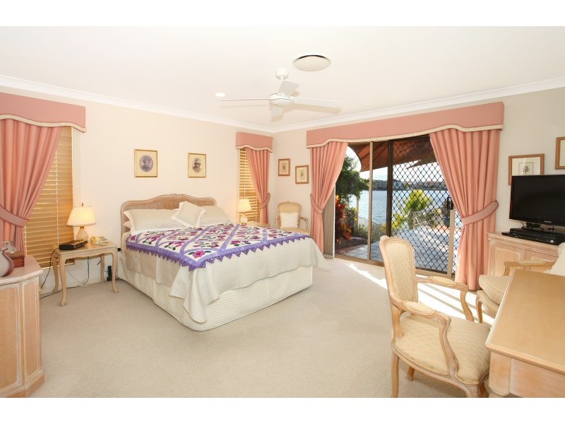 3 Clipper Boulevard, Clear Island Waters QLD 4226