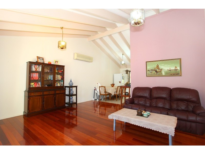 14 Fairway Drive, Clear Island Waters QLD 4226