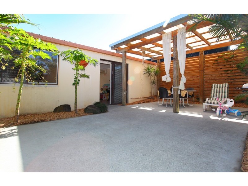 14 Fairway Drive, Clear Island Waters QLD 4226