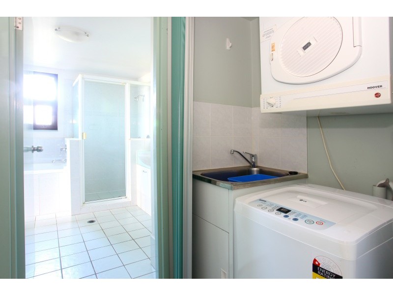 109/30-34 Surf Pd, Broadbeach QLD 4218