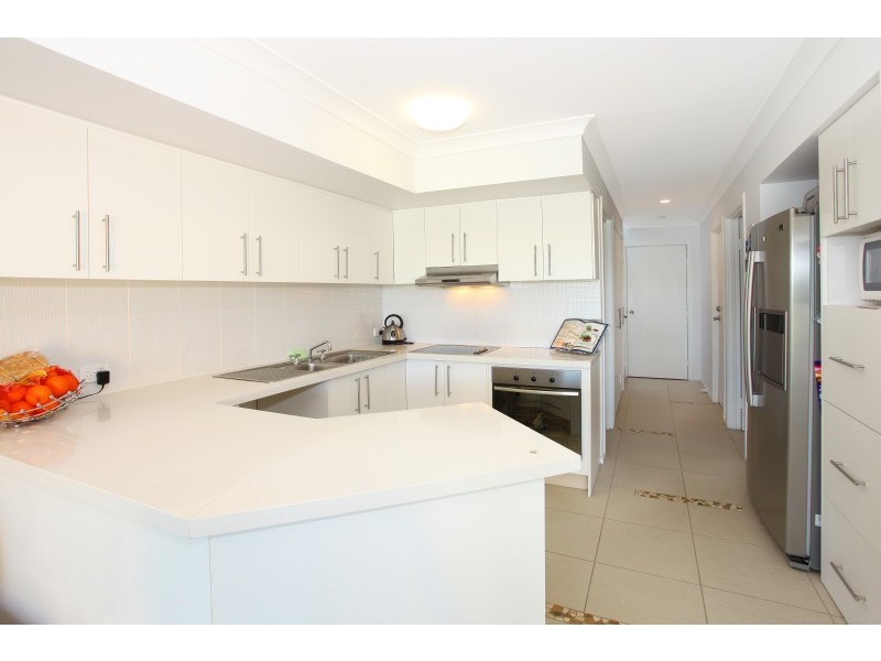 59/7-9 Santa Cruz Boulevard, Clear Island Waters QLD 4226