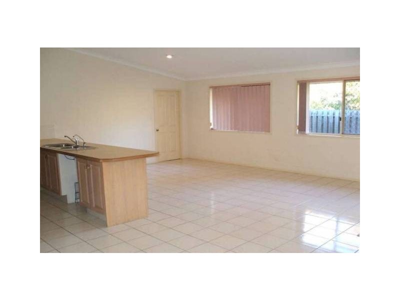 5 Maidstone Place, Robina QLD 4226