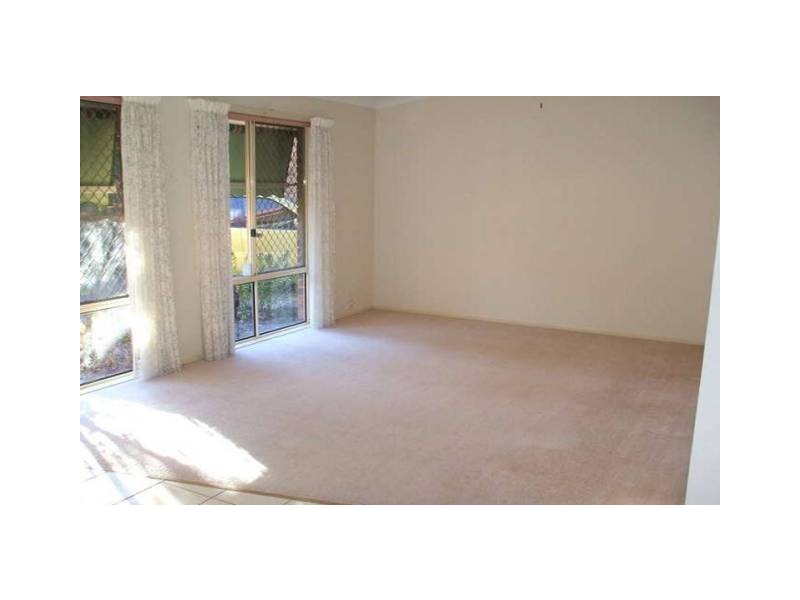 5 Maidstone Place, Robina QLD 4226