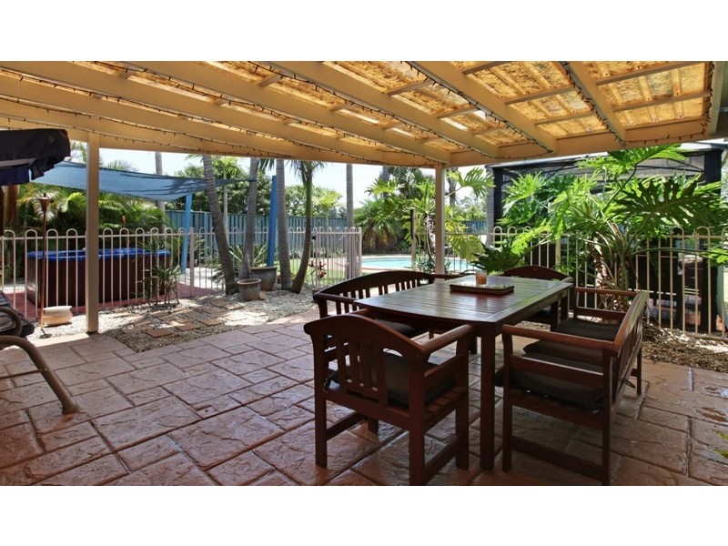 23 Port Jackson Boulevard, Clear Island Waters QLD 4226