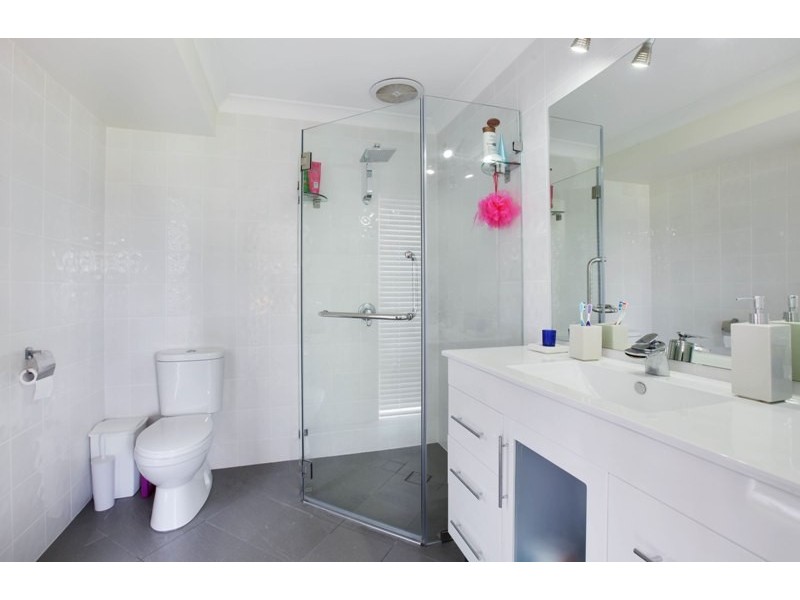 23 Port Jackson Boulevard, Clear Island Waters QLD 4226