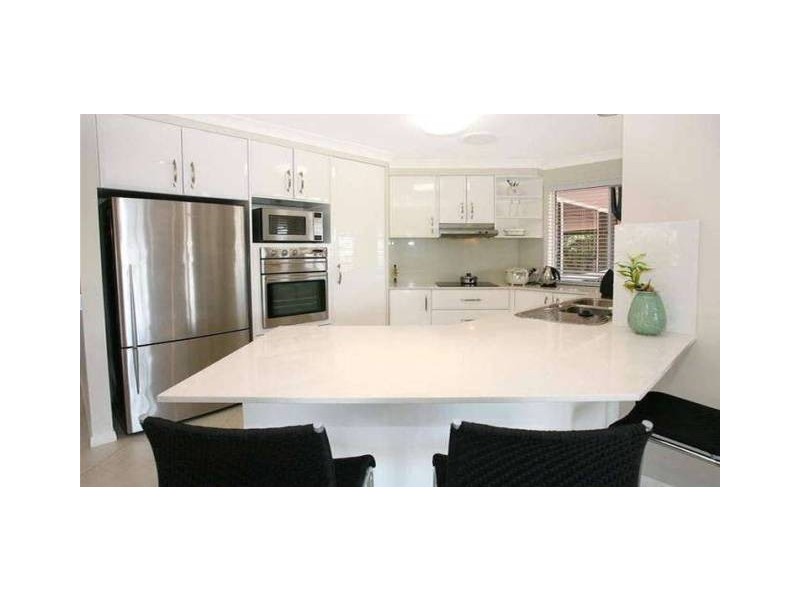 166 Port Jackson Boulevard, Clear Island Waters QLD 4226