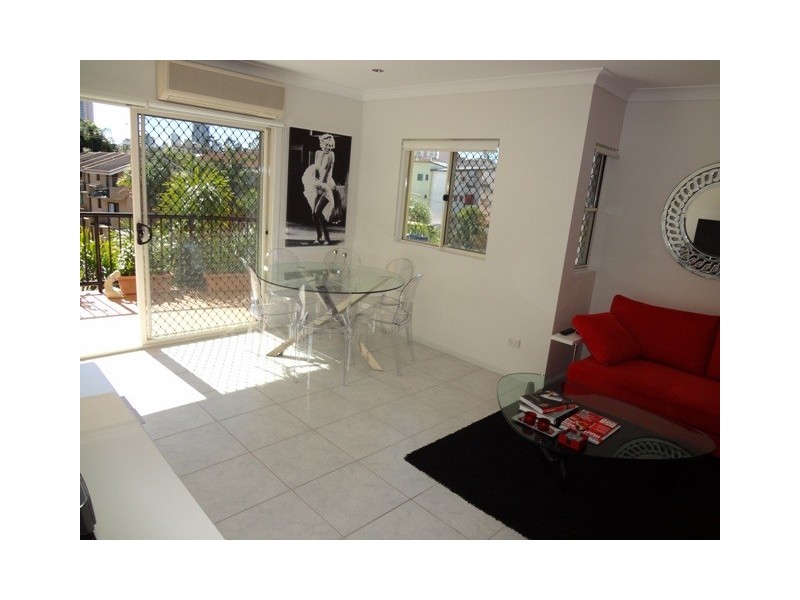 6/46 Brittania Ave, Broadbeach QLD 4218