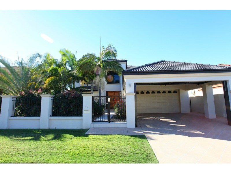 16 Clear Water Bay Avenue, Clear Island Waters QLD 4226