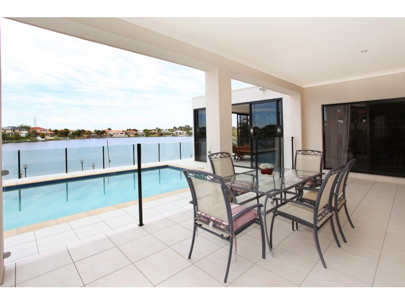 16 Clear Water Bay Avenue, Clear Island Waters QLD 4226