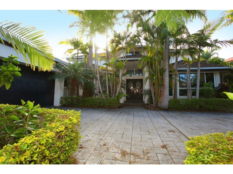 38 Bollard Circuit, Clear Island Waters QLD 4226
