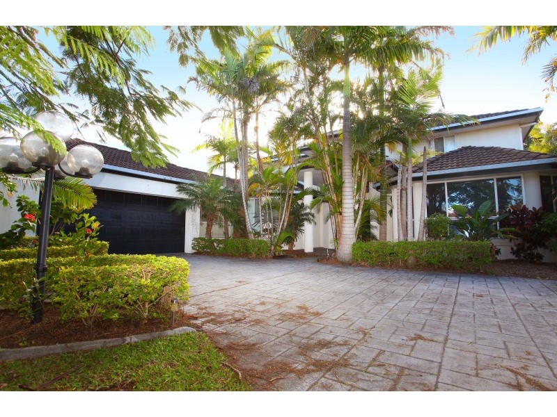38 Bollard Circuit, Clear Island Waters QLD 4226