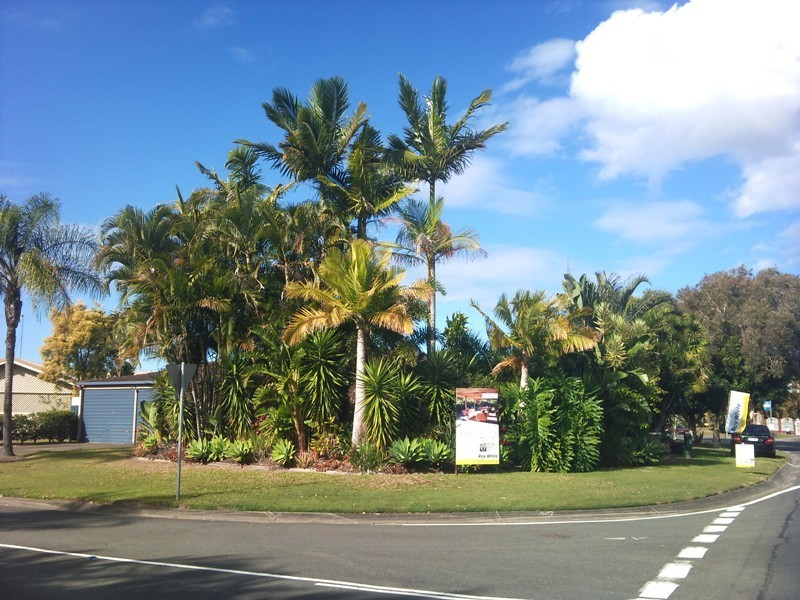 71 Barrier Reef Drive, Mermaid Waters QLD 4218