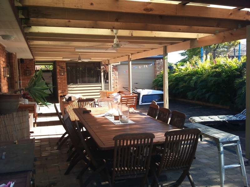 71 Barrier Reef Drive, Mermaid Waters QLD 4218