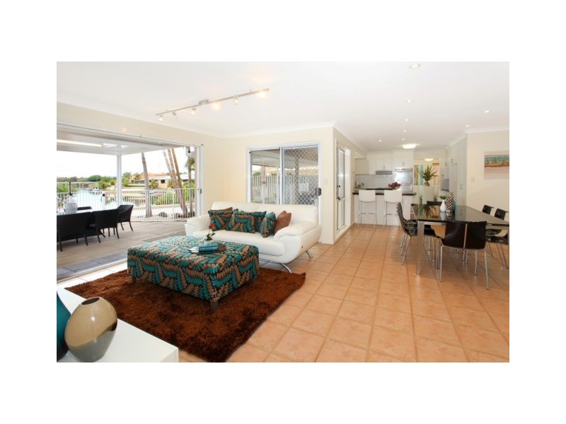 184 Port Jackson Boulevard, Clear Island Waters QLD 4226
