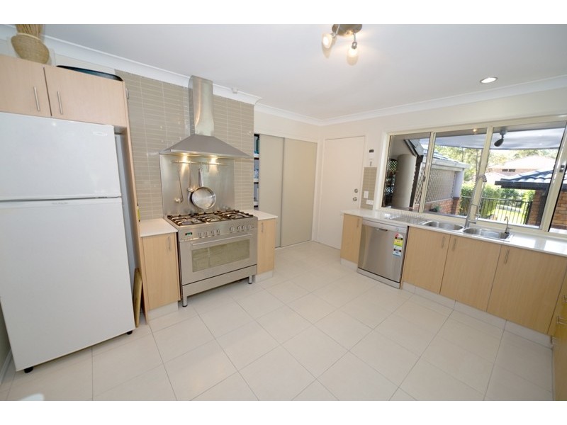 10 Lydford Close, Bonogin QLD 4213