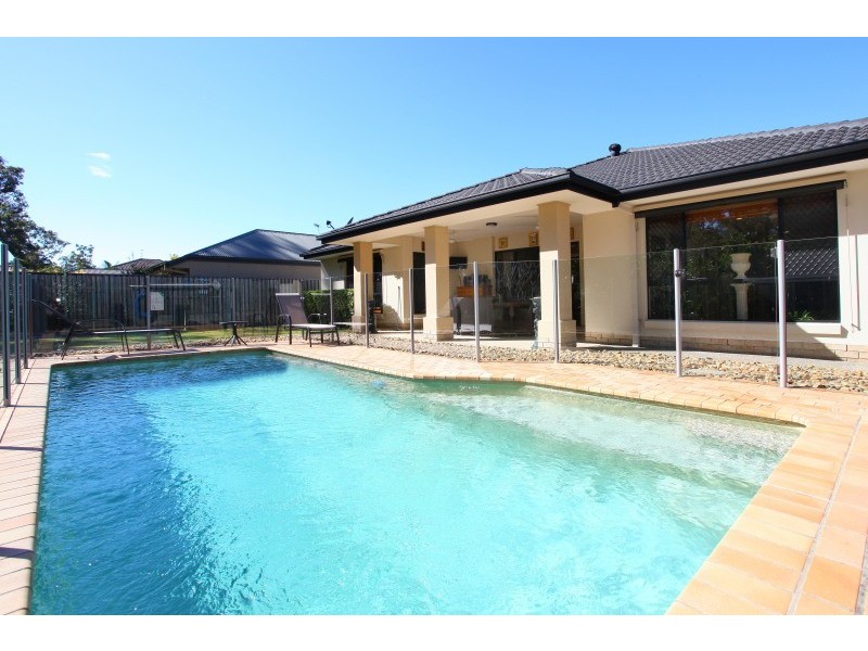 9 Straite Drive, Robina QLD 4226