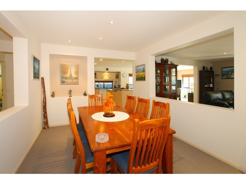 9 Straite Drive, Robina QLD 4226