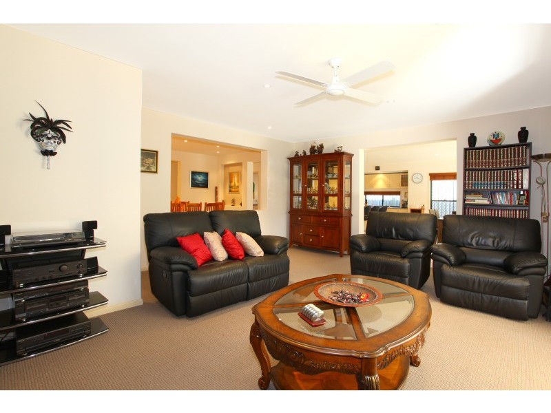 9 Straite Drive, Robina QLD 4226