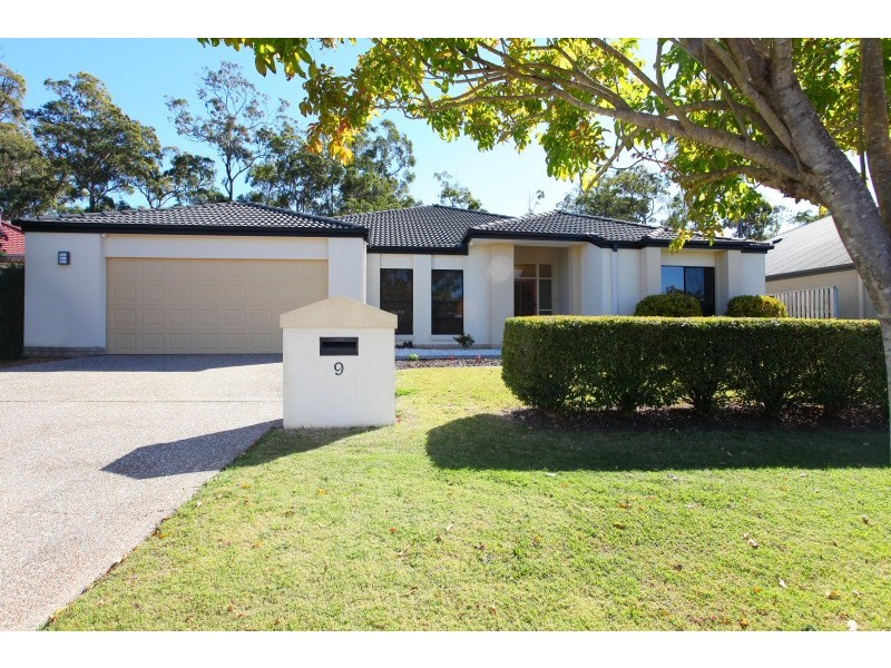 9 Straite Drive, Robina QLD 4226