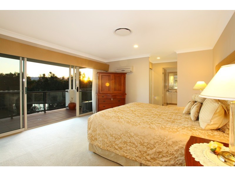 194 Easthill Drive, Robina QLD 4226