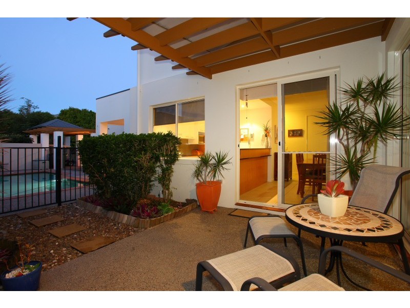 194 Easthill Drive, Robina QLD 4226