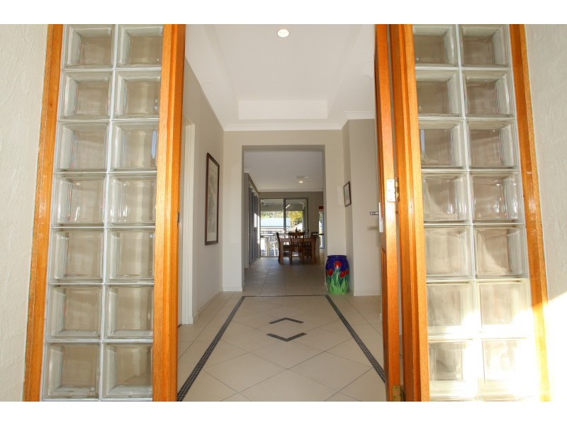 44 Pathfinder Road, Coomera Waters QLD 4209