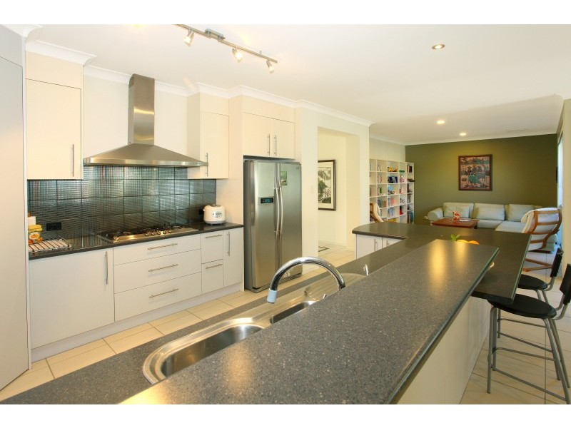 44 Pathfinder Road, Coomera QLD 4209