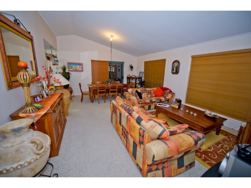 25 Inverness Court, Nerang QLD 4211