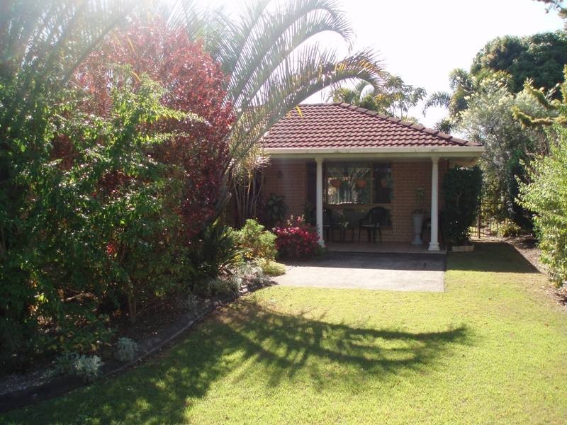 278  Rio Vista Blvd, Mermaid Waters QLD 4218