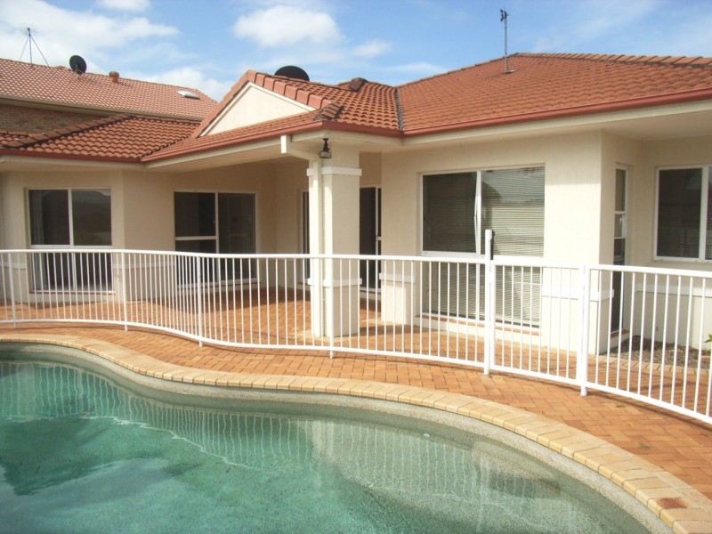 70 Montevideo Drive, Clear Island Waters QLD 4226